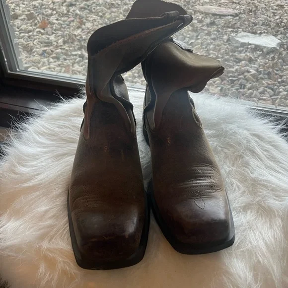 Men’s boots - Picture 2 of 5